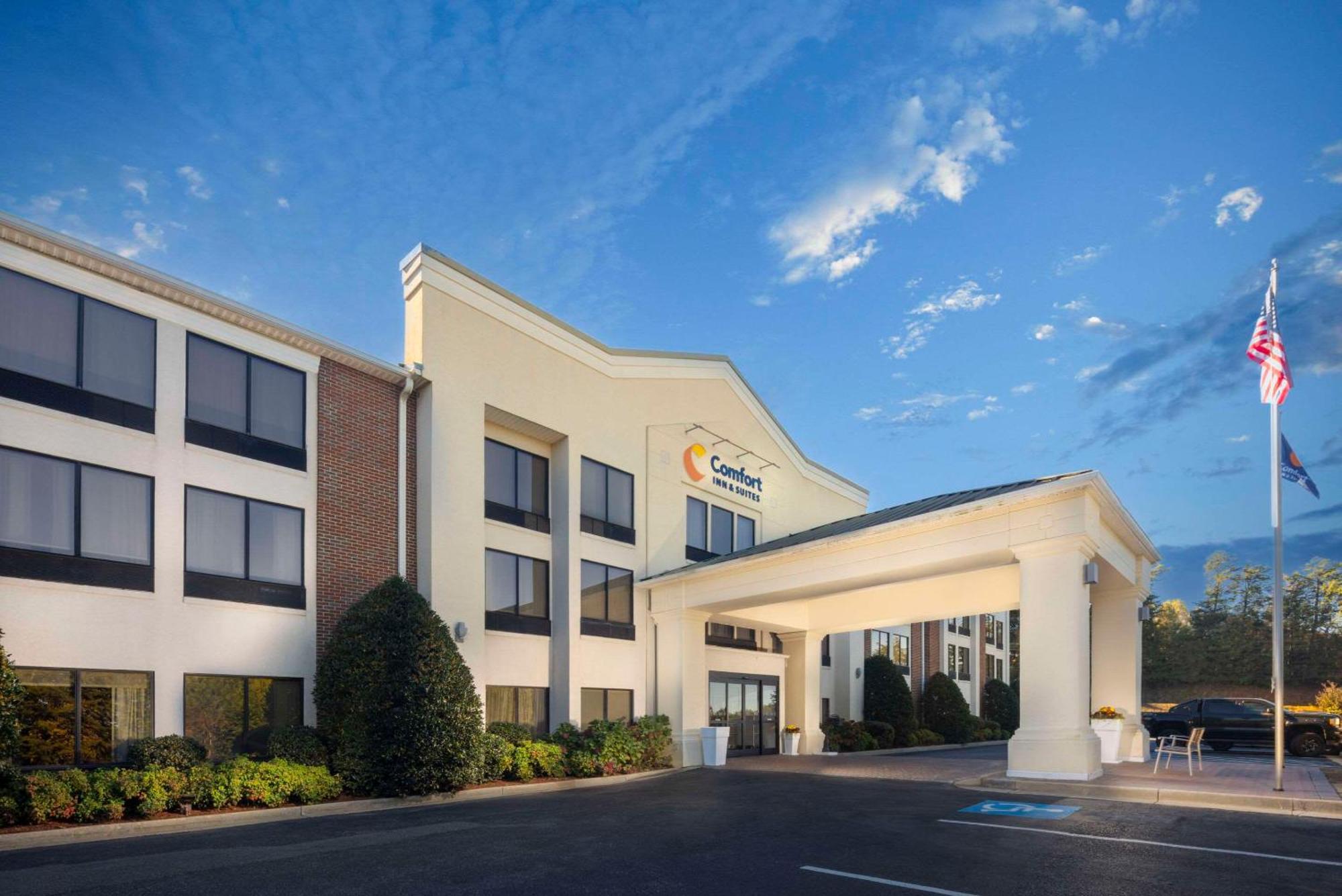 Comfort Inn & Suites Dahlonega University Area Esterno foto