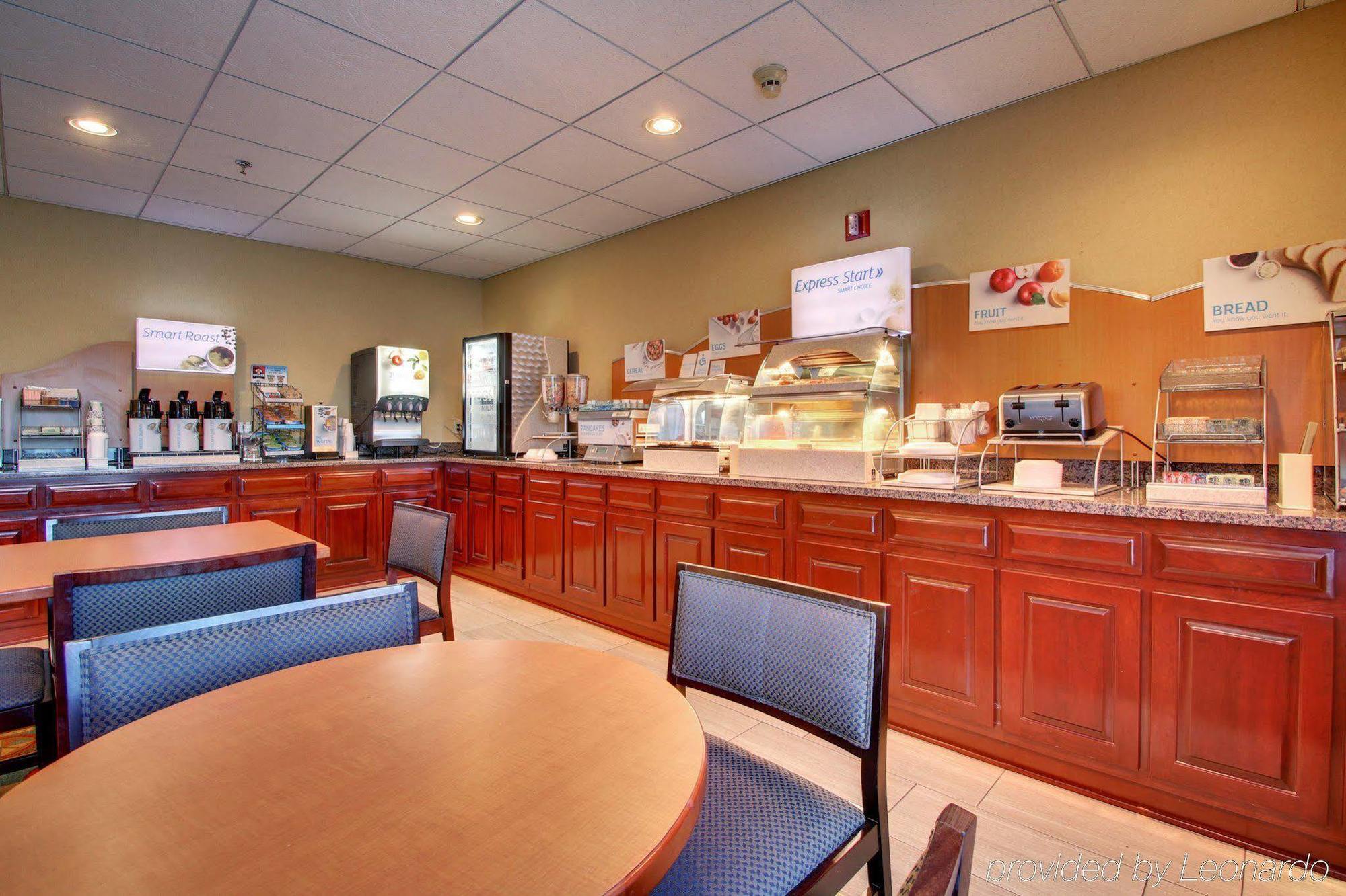Comfort Inn & Suites Dahlonega University Area Esterno foto