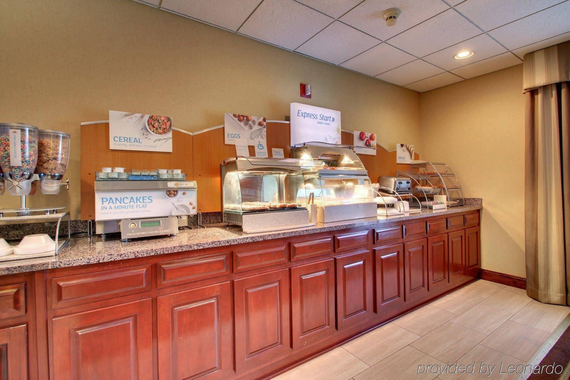 Comfort Inn & Suites Dahlonega University Area Esterno foto