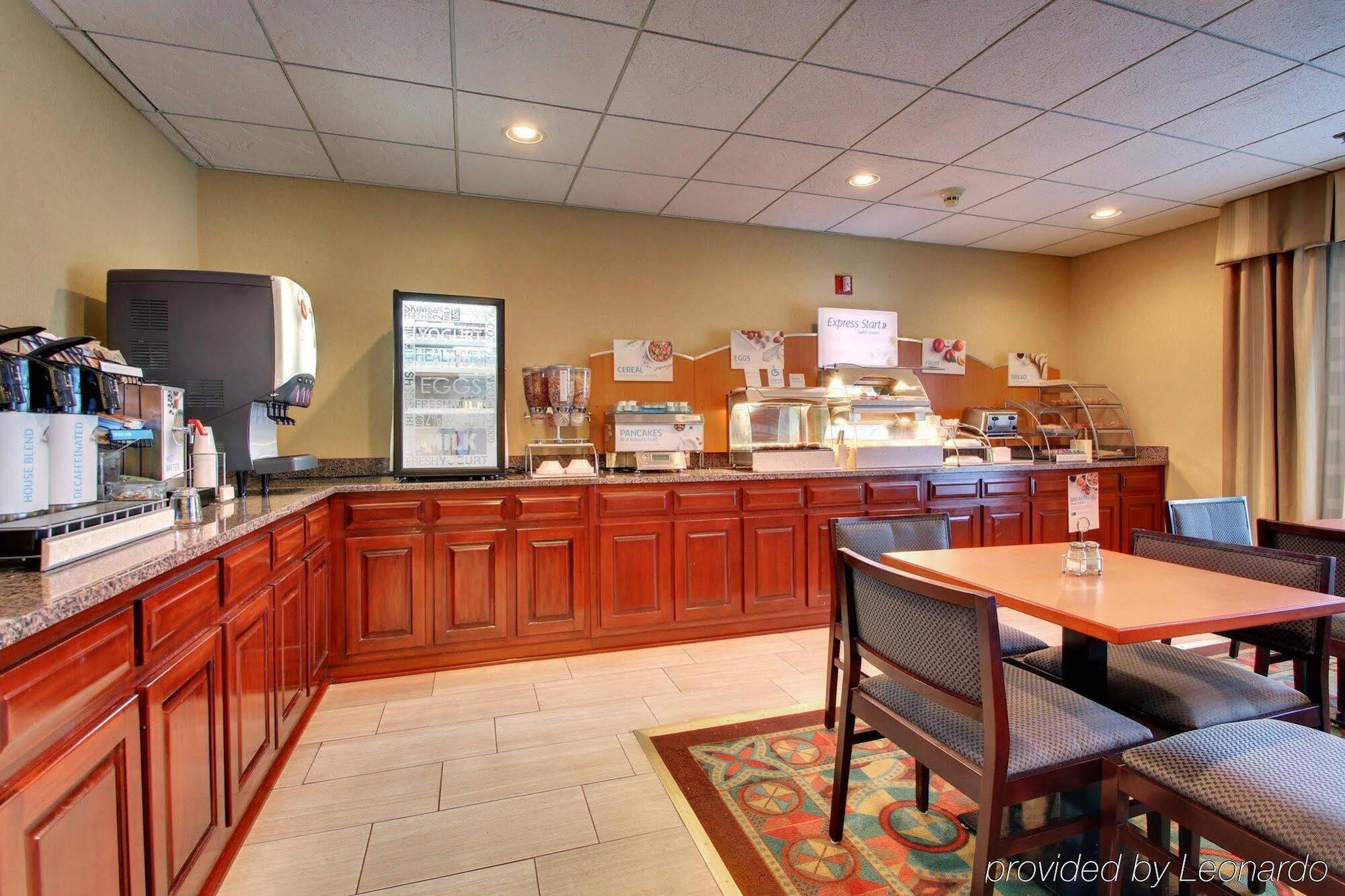Comfort Inn & Suites Dahlonega University Area Esterno foto